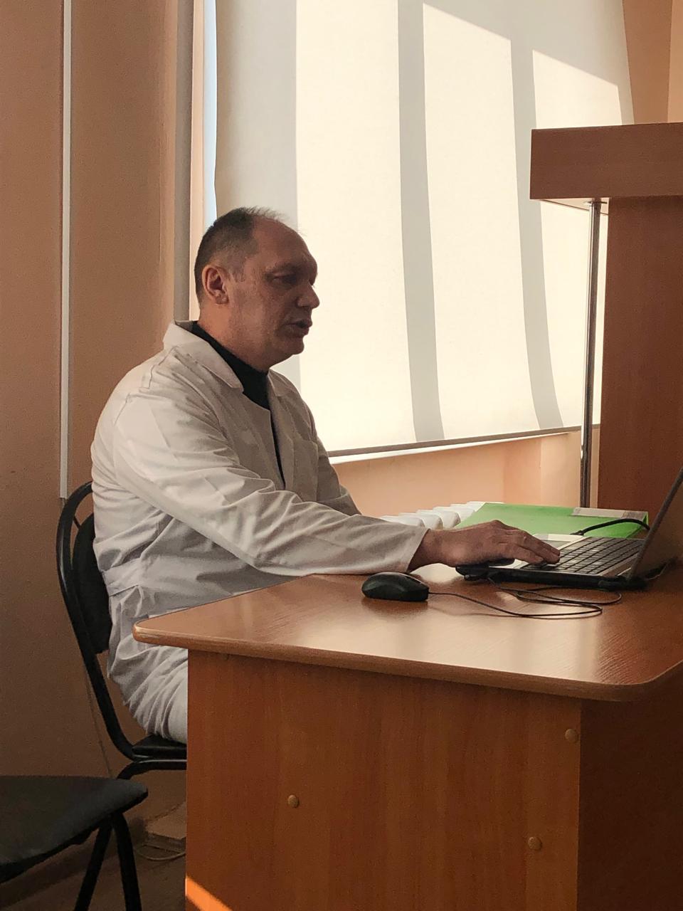 Врач-онколог Мякинин М.А. выступил с лекцией